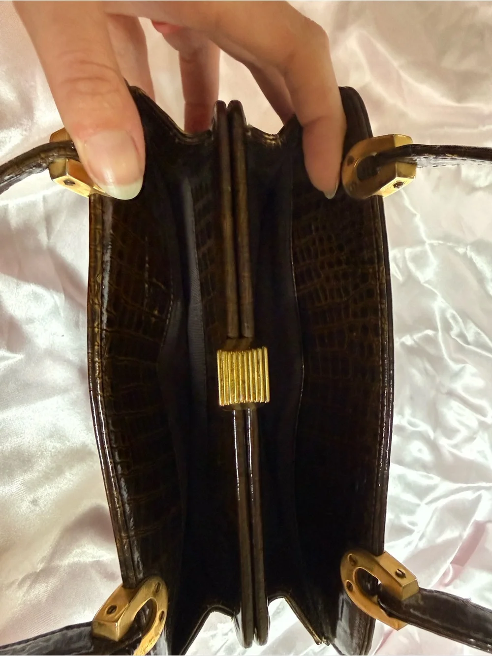 Vintage 1950/60s Coblentz Genuine Alligator Purse with Matching Coin Purse Brown